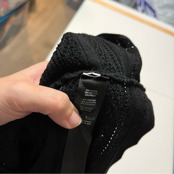 White House Black Market WHBM Black Crochet Tank Top Small T2 - Picture 4 of 6